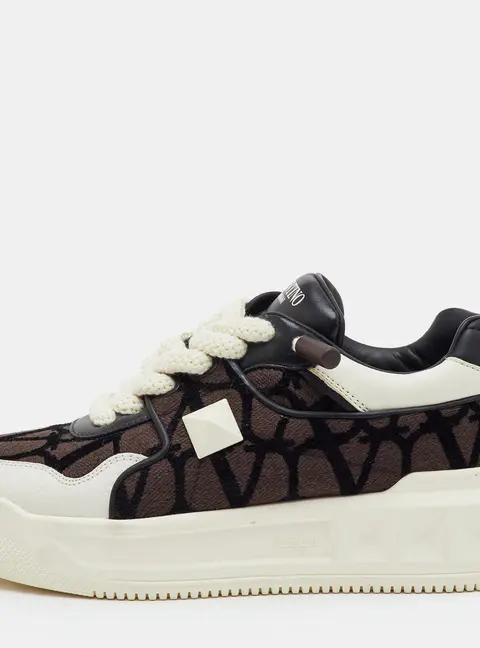 Valentino One Stud XL Size 40 Dark Brown/White Toile Iconographe&nbsp;Jacquard and Leather Sneakers