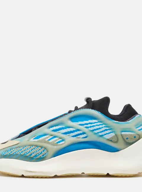 Yeezy x Adidas 700 V3 Size 42 Blue Knit Fabric and Rubber Low Top Sneakers