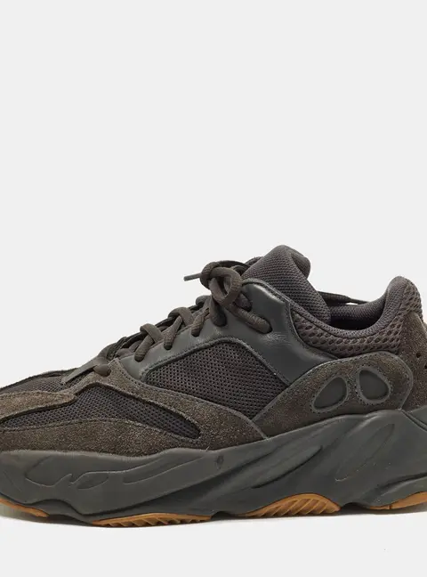 Yeezy x Adidas Boost 700 Size 44 Two Tone Mesh and Suede Low Top Sneakers