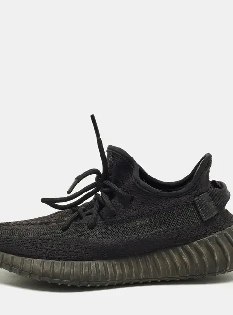 Yeezy x Adidas Boost 350 V2 Size 40 Black Knit Fabric Low Top Sneakers