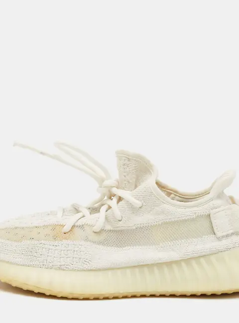 Yeezy x Adidas Boost 350 V2 Bone Size 40 White Knit Fabric Low Top Sneakers