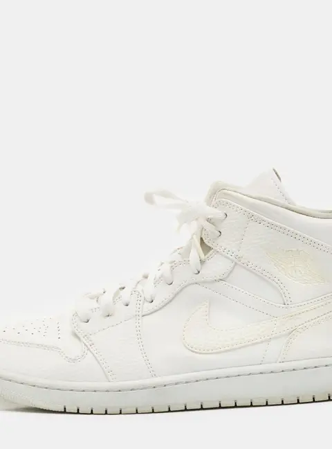 Air Jordans White Leather Jordan 1 Retro High OG Sneakers Size 45