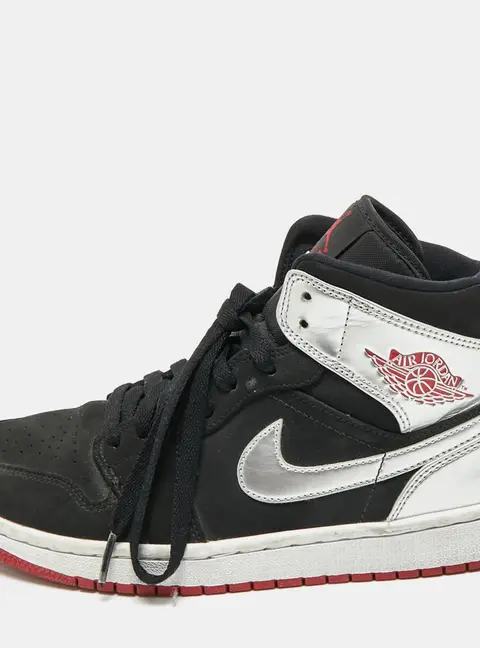 Jordan Silver/Black Leather and Nubuck 1 Retro High OG Sneakers Size 40