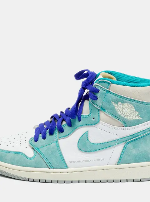 Air Jordans 1 Retro  OG High Size 44.5 Turbo Green/White Leather and Suede High Top Sneakers