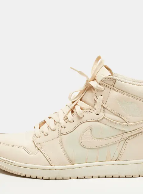 Air Jordans 1 Retro High Guava Ice Size 47.5 Beige Fabric and Leather High Top Sneakers