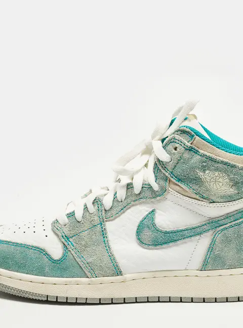 Air Jordans 1 Retro High Turbo Green Size 47 Green/White Suede and Leather High Top Sneakers