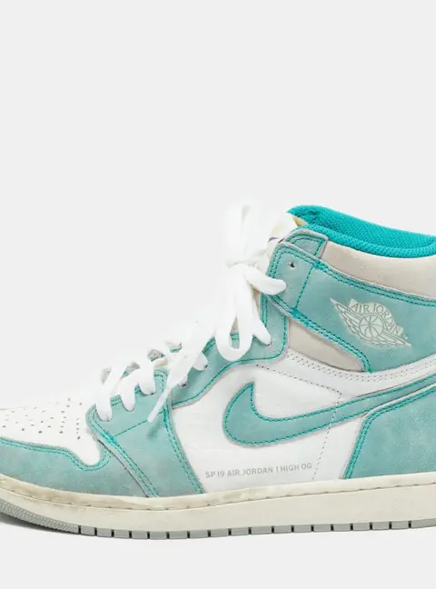 Air Jordans 1 Retro High Size 42 Teal/White Leather and Suede High Top Sneakers