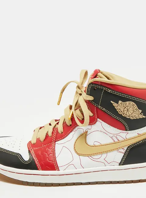 Air Jordans 1 Retro XQ Size 43 Multicolor Leather High Top Sneakers