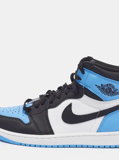 Air Jordans Jordan 1 Retro OG UNC Toe Size 42.5 Multicolor Leather High Top Sneakers