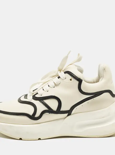 Alexander McQueen Oversized Runner Size 40 White/Black Leather Low Top Sneakers