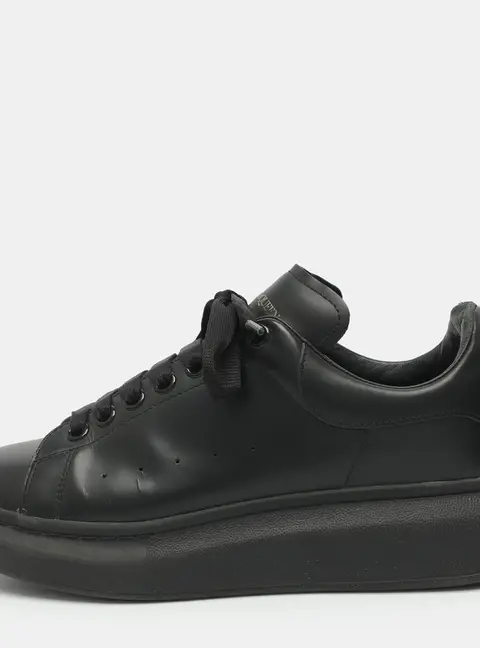 Alexander McQueen Oversized Size 41 Black Leather Low Top Sneakers