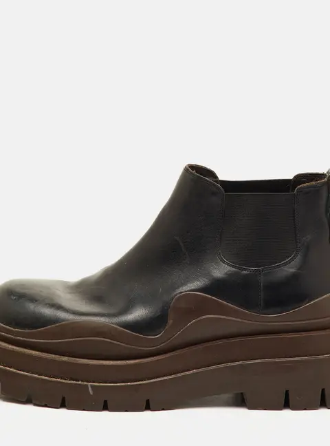 Bottega Veneta Size 38 Black Leather Ankle Platform Chelsea Boots