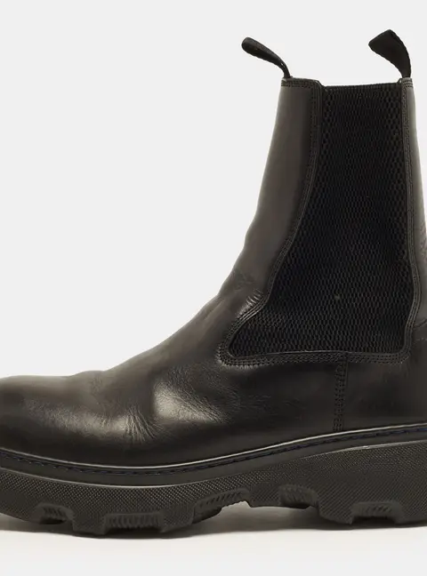 Burberry Elasticated Size 43 Black Leather Chelsea Boots