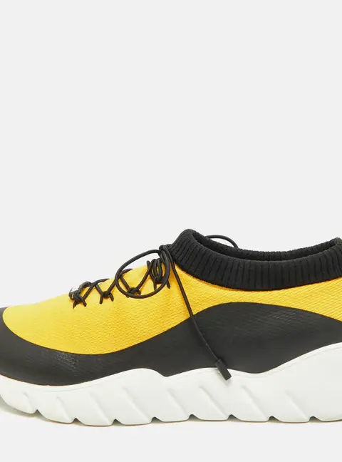 Fendi Bugs Size 40 Yellow/Black Knit Fabric Low Top Sneakers