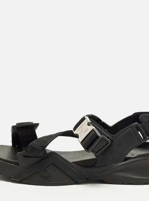 Fendi Flow Size 42.5 Black Canvas and Rubber Flat Sandals