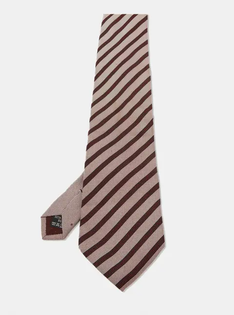 Gianni Versace Vintage Red Printed Silk Traditional Tie