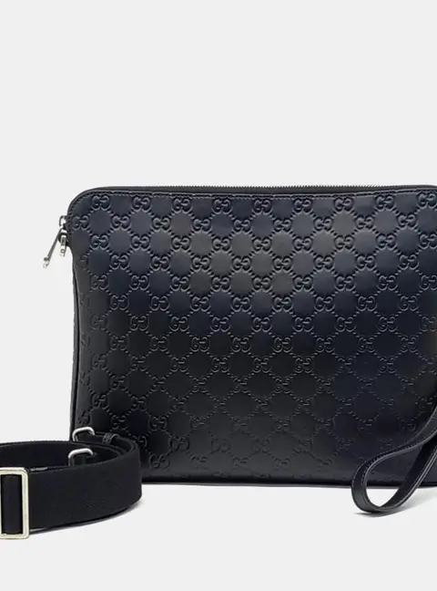 Gucci Black Leather GG Emblem Medium Crossbody Bag (850214)