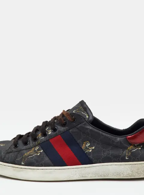 Gucci Ace Size 42 Black GG Supreme Canvas Tiger Print Low Top Sneakers