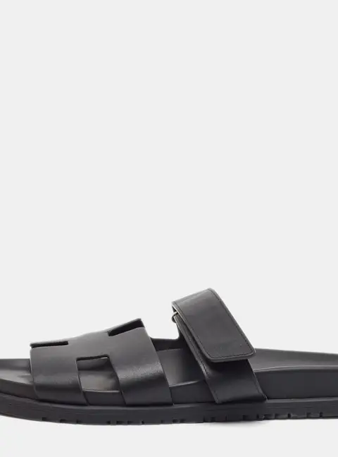 Herm&egrave;s Chypre Size 41 Black Leather Slide Sandals