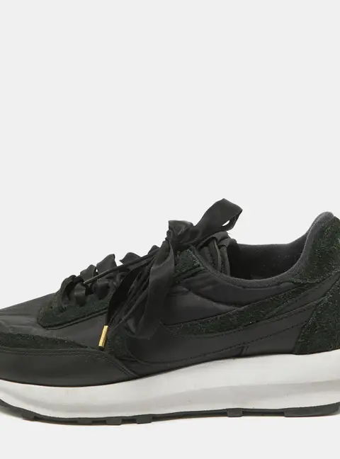 Nike x Sacai vaporwaffle Size 46 Green Leather and Suede Lace Up Sneakers