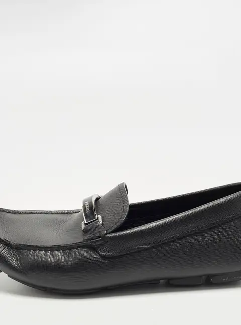 Prada Size 41.5 Black Saffiano Leather Driver  Loafers
