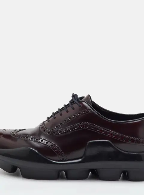 Prada Size 42 Burgundy Brogue Leather Wingtip Lace Up Oxfords