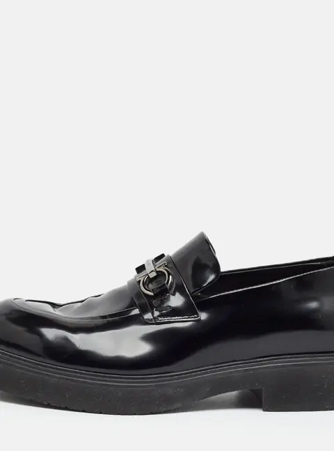 Salvatore Ferragamo Fiorello Size 42.5 Black Patent Leather Lug Sole Loafers