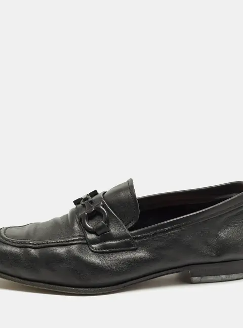 Salvatore Ferragamo Gancini Size 40.5 Black Leather Loafers