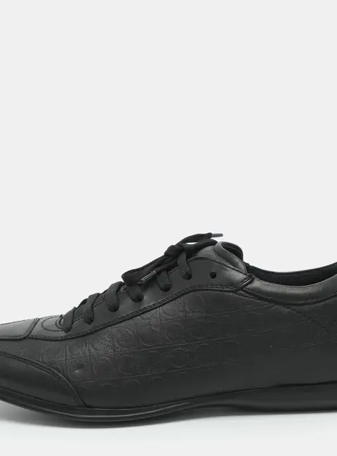 Salvatore Ferragamo Gancini Size 41 Black Leather Low Top Sneakers