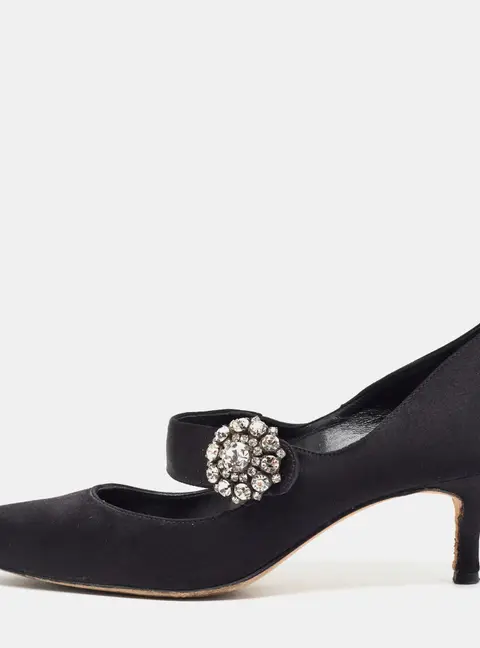 Manolo Blahnik Size 35 Black Satin Mary Jane Pumps