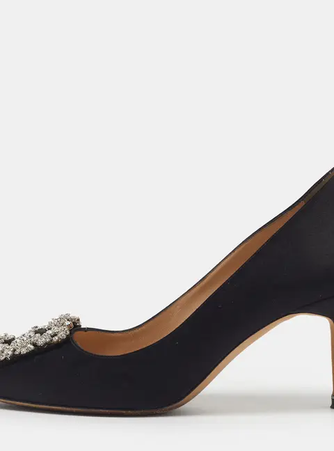 Manolo Blahnik Hangisi Size 36 Black Satin Pumps