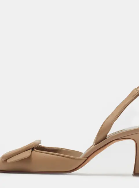 Manolo Blahnik Maysli Size 35.5 Beige Leather Slingback Pumps
