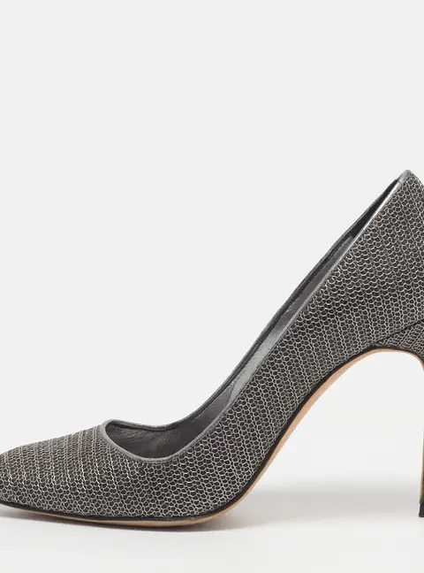 Manolo Blahnik BB 105 Size 37 Silver Metallic Mesh Pumps