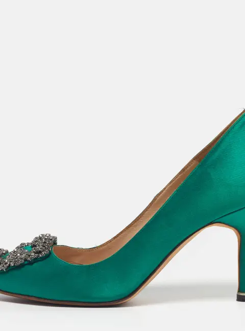 Manolo Blahnik Hangisi Size 35.5 Green Satin Pumps