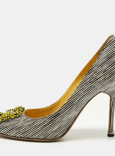Manolo Blahnik Hangisi Size 38.5 White/Black Leather Pumps