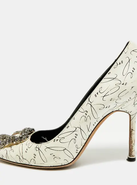 Manolo Blahnik Hangisi Size 37 White Leather Love Graffiti Print Pumps