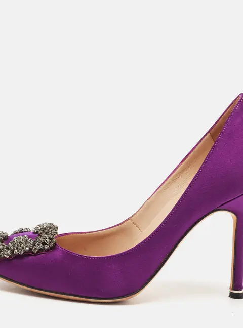 Manolo Blahnik Hangisi Size 35.5 Purple Satin Pumps