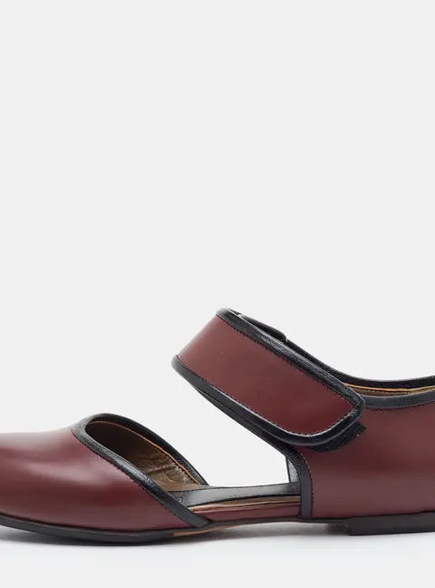 Marni Size 37 Burgundy/Black Leather Cut Out Mary Jane Flats