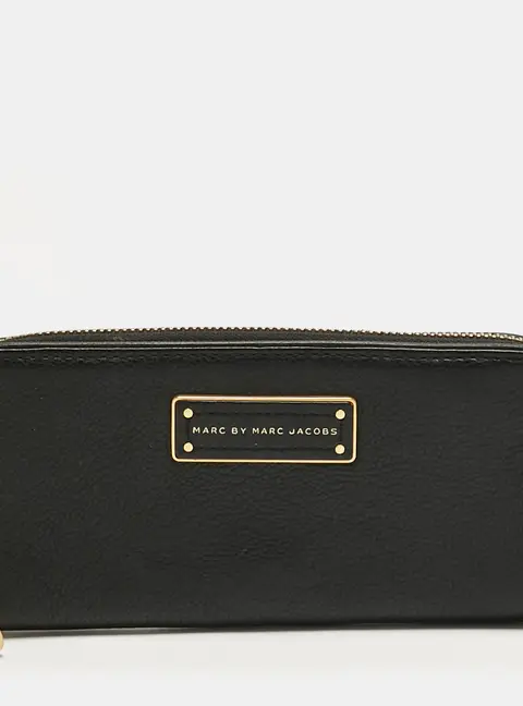 Marc by Marc Jacobs Black Leather Too Hot to Handle Continental Wallet