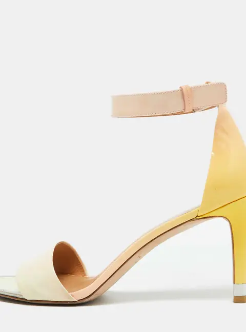 Marc by Marc Jacobs Beige/Yellow Patent Leather Ankle Strap Sandals Size 40