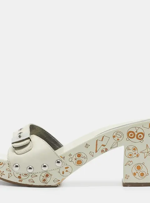 Marc by Marc Jacobs Size 36 Cream Leather Slide Sandals