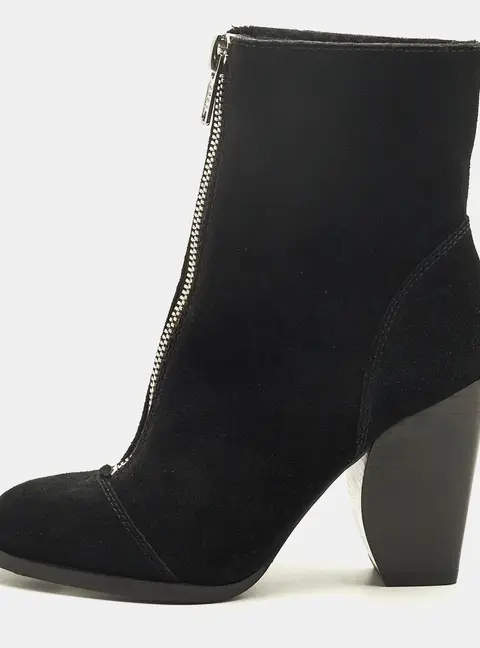 Marc by Marc Jacobs Size 35.5 Black Suede Front zip Ankle Length Boots