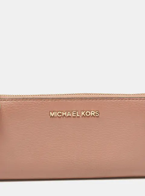 Michael Kors Dusty Pink Leather Jet Set Three Quarter Zip Around Wallet