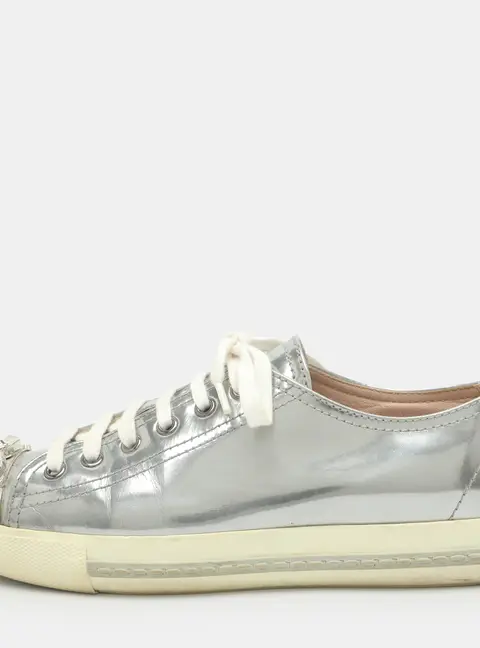 Miu Miu Crystal Embellished Size 37.5 Silver Leather Cap Toe Low Top Sneakers