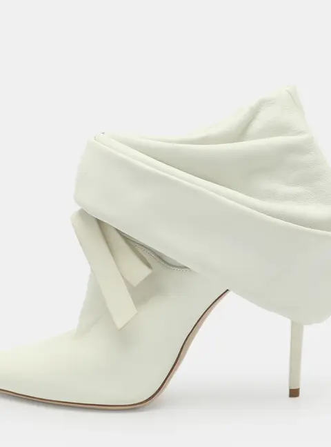 Miu Miu Bow Size 38 White Leather Booties