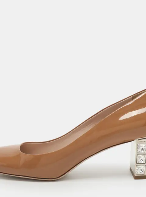 Miu Miu Embellished Size 41 Beige Patent Leather Pumps