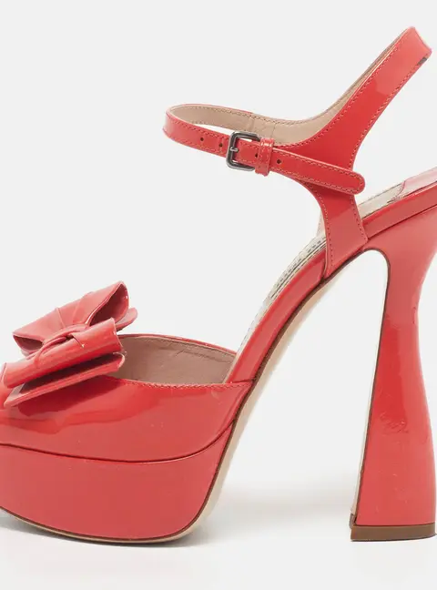 Miu Miu Size 36 Red Patent Leather Ankle Strap Sandals