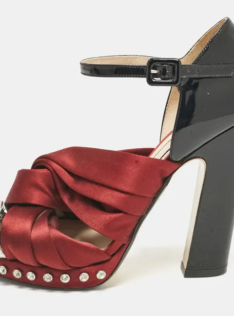 N&deg;21 Burgundy/Black Patent Leather and Satin Ankle Strap Sandals Size 40
