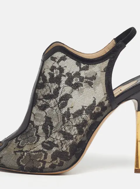 Nicholas Kirkwood Size 37 Black Lace and Leather Peep Toe Slingback Pumps