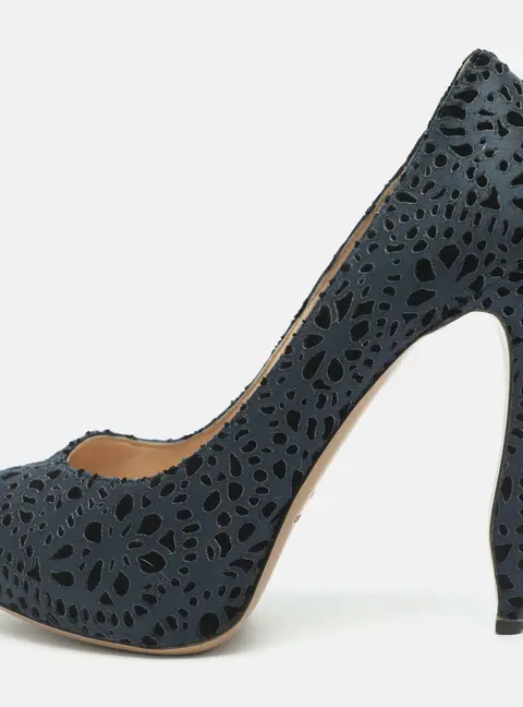 Nicholas Kirkwood Size 38 Navy Blue Laser Cut Velvet Platform Pumps